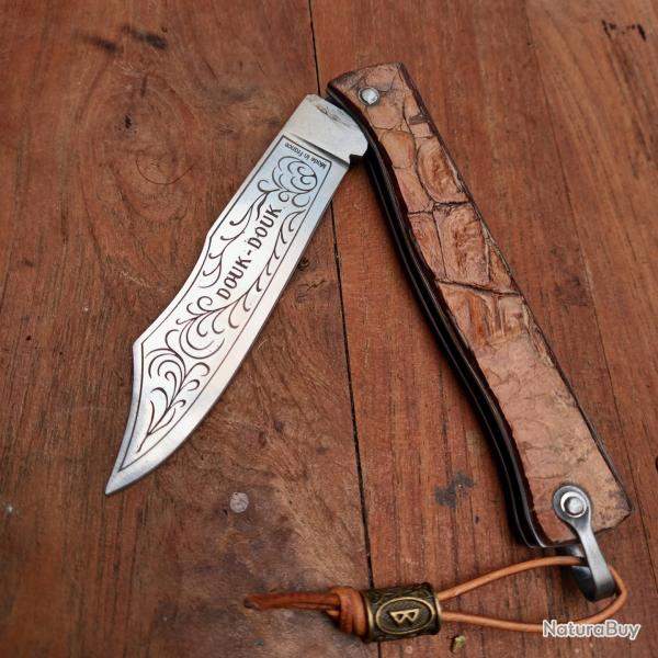 Unique Couteau DOUKDOUK Manche en M�tal et CROCO