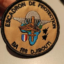 &Eacute;cusson militaire Base a&eacute;rienne 188 Djibouti