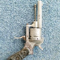 R&eacute;volver ancien &agrave; broche type Lefaucheux 7mm