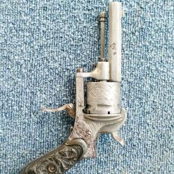 R&eacute;volver ancien &agrave; broche type Lefaucheux 7mm