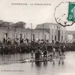 Carte postale ancienne Dunkerque - La D&eacute;fense mobile -N&deg;7900