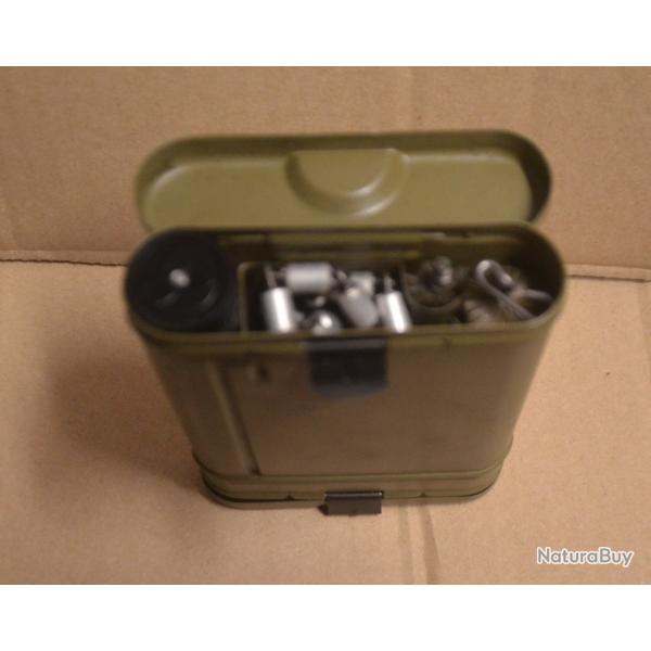 Rare Boite de nettoyage K98 ann�e 50 ( dommage de guerre )