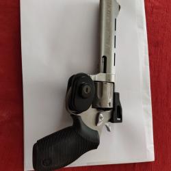 Taurus 357 Magnum 7 coups