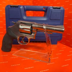 Revolver Smith & Wesson model 64-8 "Military & Police" cal 38 Sp&eacute;cial