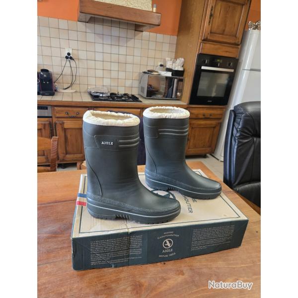 BOTTES   AIGLES  FOURREE POINTURE 45