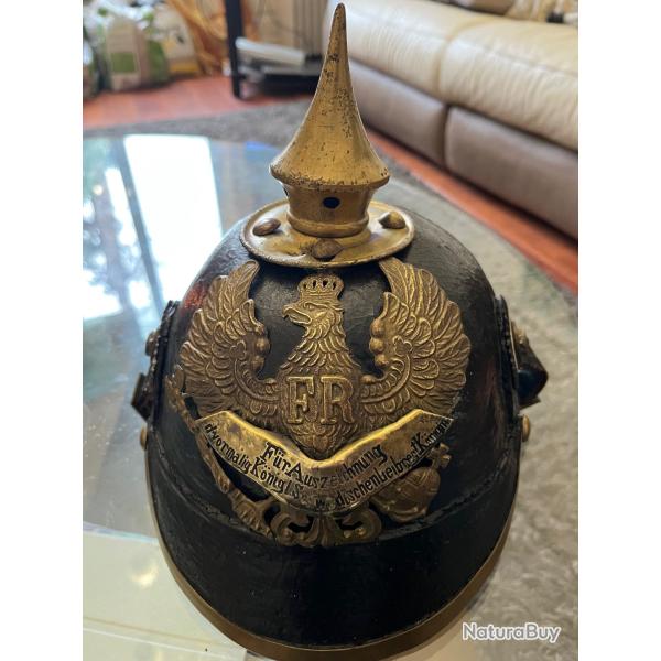 Casque � pointe ancien