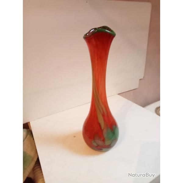 vase ancien en pate de verre hauteur 25,5 cm ref:k10