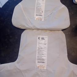 Ench&egrave;re lot de 2 plaques balistiques 3a contre les armes de poings et les lames  MEHLER 51X34 33X31