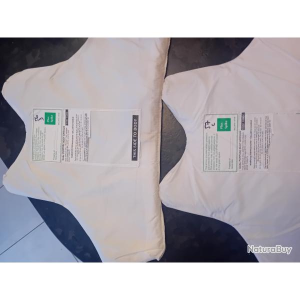 Ench�re lot de 2 plaques balistiques contre les armes de poings et les lames 50X30 cm