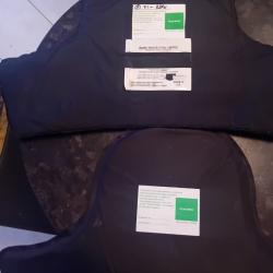 Ench&egrave;re lot de 2 plaques balistiques contre les armes de poings et les lames HAWK 57X34 cm