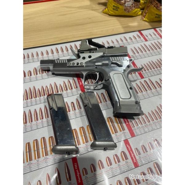 Tanfoglio Gold Custom Eric 2007 en 40 SW avec C-More. Cat�gorie B.