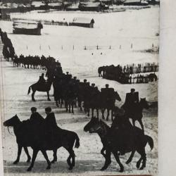 Le front russe ,livre reli&eacute;