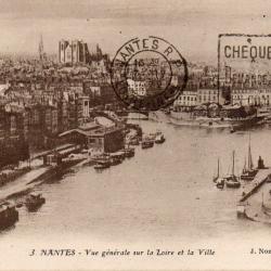 CPA - NANTES- Vue g&eacute;n&eacute;rale sur la Loire et la VilleN&deg;6056