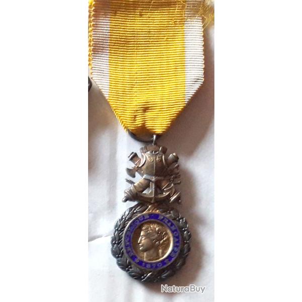 FRANCE MEDAILLE MILITAIRE 3 -�me REPUBLIQUE VALEUR ET DISCIPLINE
