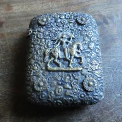 pyrog&egrave;ne boite allumettes de voyage  motif  jeune d 'arc