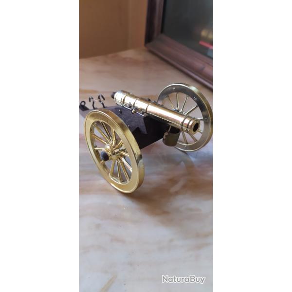 Canon d'artillerie a amorces