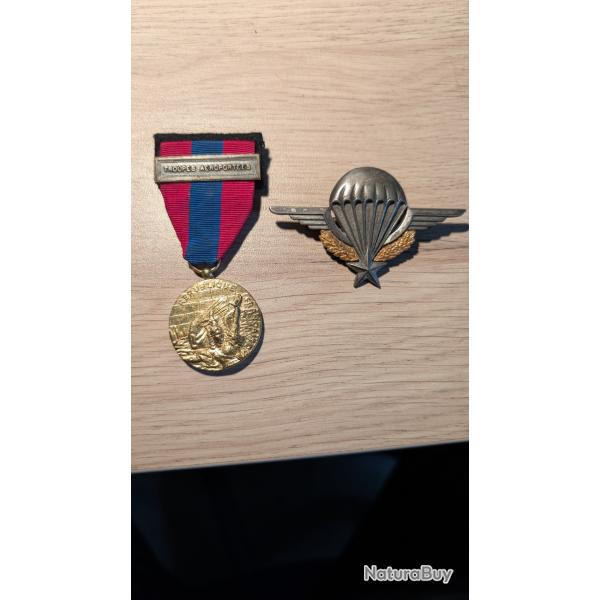 insigne brevet  para+ m�daille troupes a�roport�es