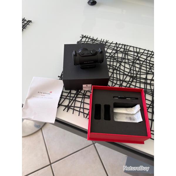 Point rouge kite optics