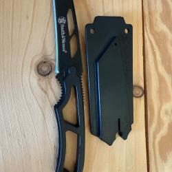 Couteau tactique smith&wesson
