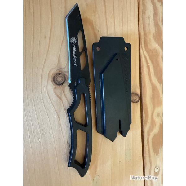 Couteau tactique smith&wesson