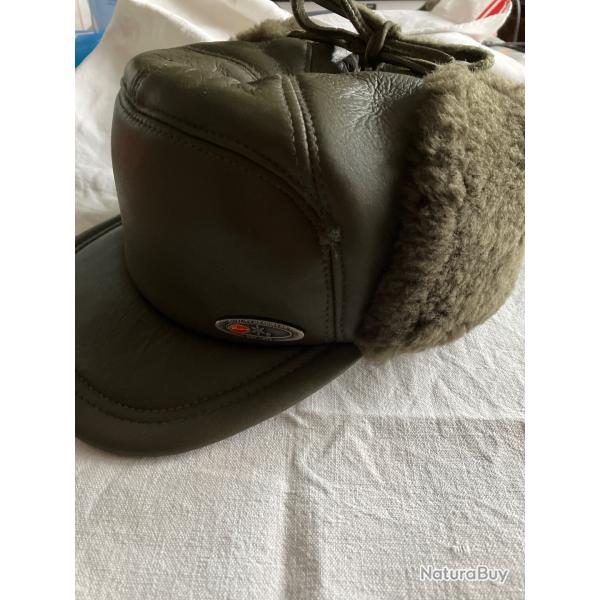 Casquette / Chapka Sxlon tout cuir mouton, kaki neuve jamais port�e