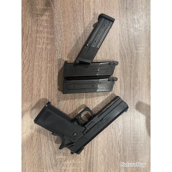 Hi-capa 4.3 Tokyo Marui avec 3 chargeurs