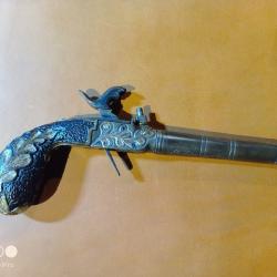 Pistolet &agrave; percussion david perdersoli N&deg;14578 cal. 36