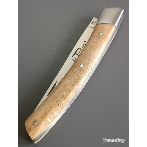 COUTEAU LE THIERS par CHAZEAU en 12 cm, manche bois, jamais servi.