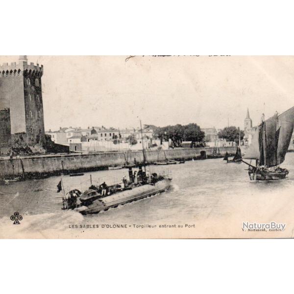 CPA - Marine de Guerre - LES SABLES DOLONNE- Torpilleur entrant au Port -N�6086