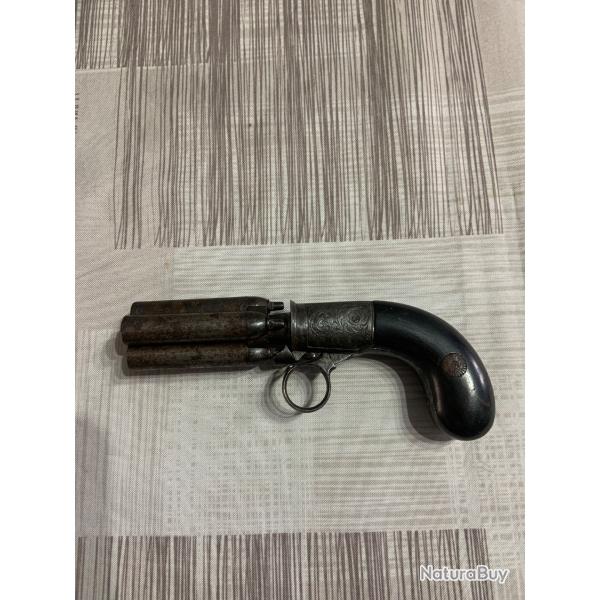 Poivri�re Mariette Grav� 4 canons