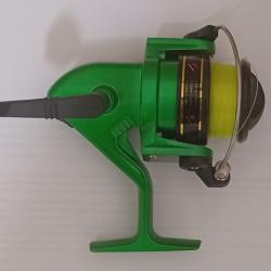 Superbe moulinet vert brillant rempli de fil Mitchell : pr&ecirc;t &agrave; p&ecirc;cher