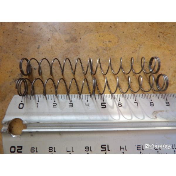 1 ancien ressort boudin grand long mod trouv� dans caisse armurier � identifier ou pour restauration