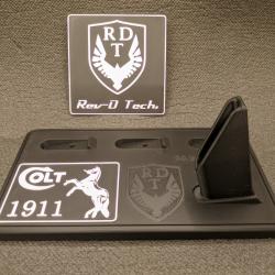 Support pr&eacute;sentoir Colt 1911 - 3 chargeurs apparents