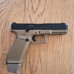 PISTOLET GLOCK 17 GEN5 CAL.9X19 OFFICIEL ARM&Eacute;E FRANCAISE - EXCELLENT ETAT