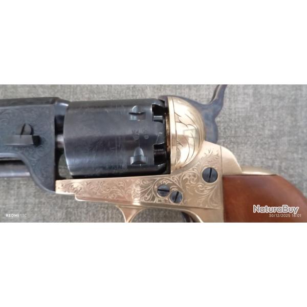 COLT POUDRE NOIRE TRES BON ETAT.MODELE LUXE GRAV� CALIBRE 36.