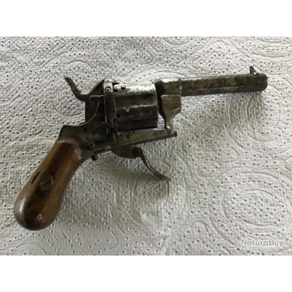 Pistolet � broche