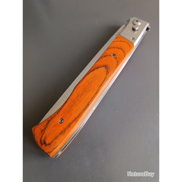 COUTEAU � SYST�ME, manche bois.