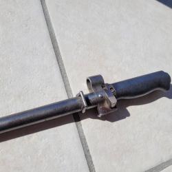 Ba&iuml;onnette mle 1886-15 mod&egrave;le avec poign&eacute;e fonte d'acier