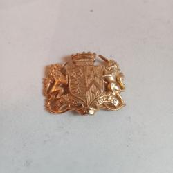 broche ancien en plaqu&eacute; or hauteur 2,5 cm x 3 cm &agrave; r&eacute;parer