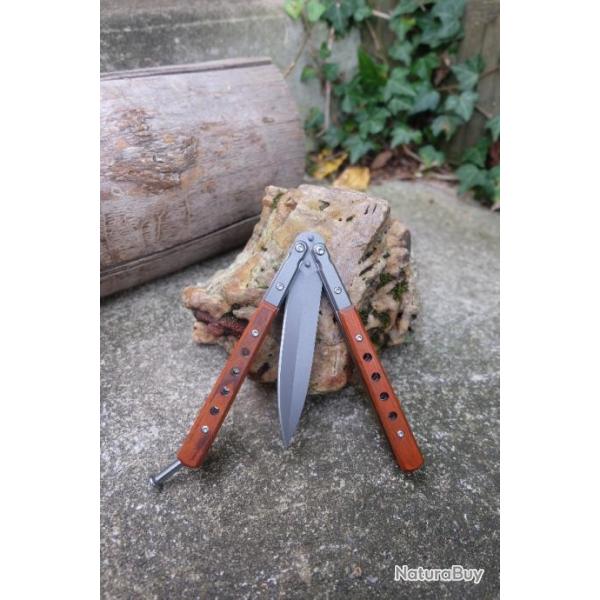 Couteau Papillon Balisong Butterfly Lame Acier Inox Manche Bois Ajour� S�curit� par V�rrou