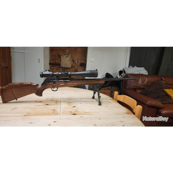 Sabatti rover custom 243 winchester canon varmint avec lunette et bipied