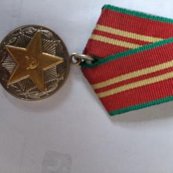M&eacute;daille russe pour 15 ans de service