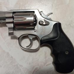 SMITH & WESSON mod&egrave;le 64 deux pouces inox