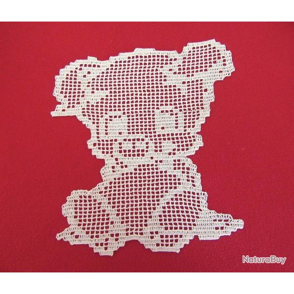 Petit cochon , dentelle d�coration textile. Collection animaux