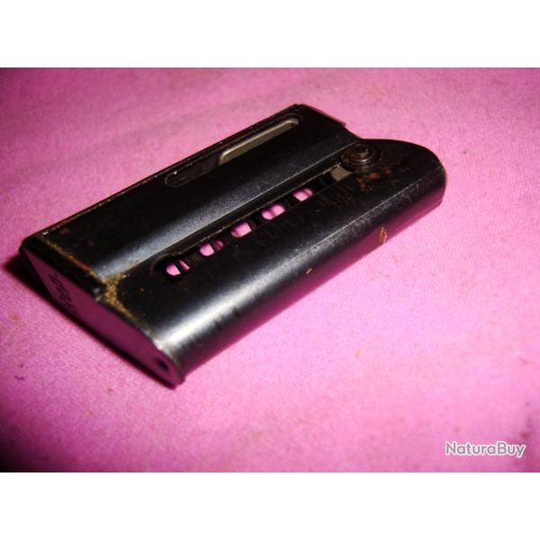 PETIT CHARGEUR 5 COUPS  VERROU POUR VOERE /AKAH/WISCHO 22 LR