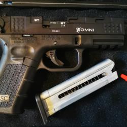 Pistolet ISSC M22 OMNI 22LR