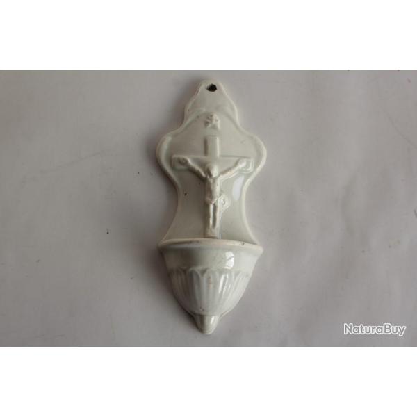 Ancien B�nitier c�ramique �maill�e