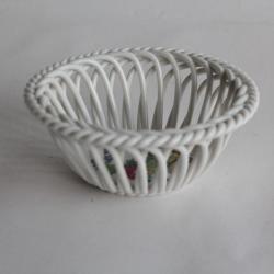 Petite corbeille porcelaine HEREND Hungary 7373
