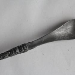 Cuill&egrave;re &agrave; sel &eacute;tain Totem Boma Canada Art Inuit