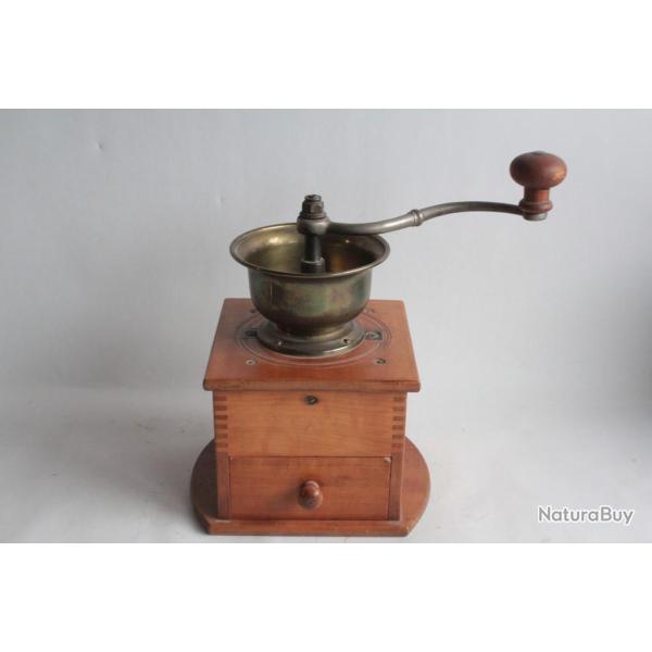 Moulin � caf� vintage bois et laiton